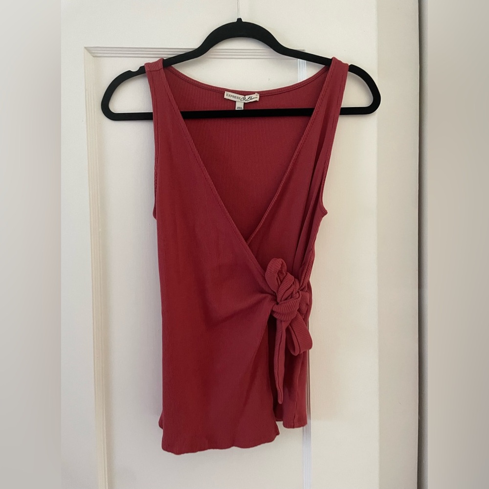 Express Red Ribbed Top - Picture 2 of 4